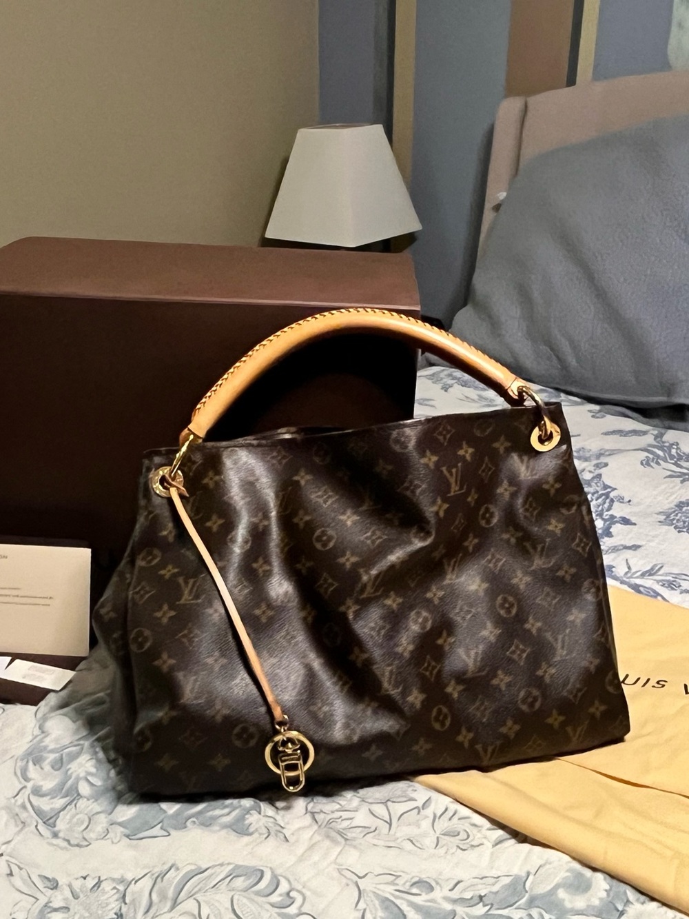 Louis Vuitton Monogram Artsy Bag